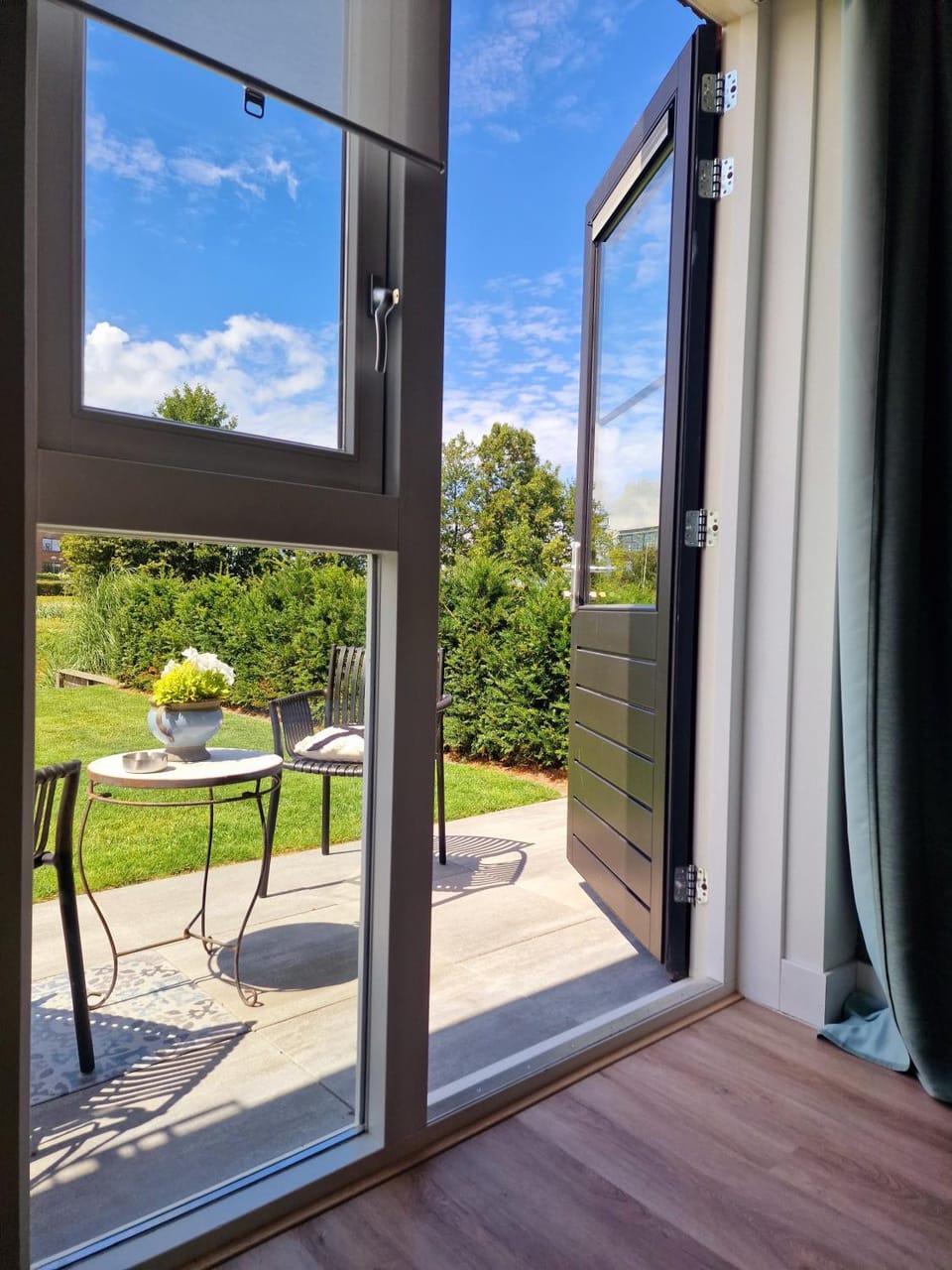 Balcony/Terrace, Garden view