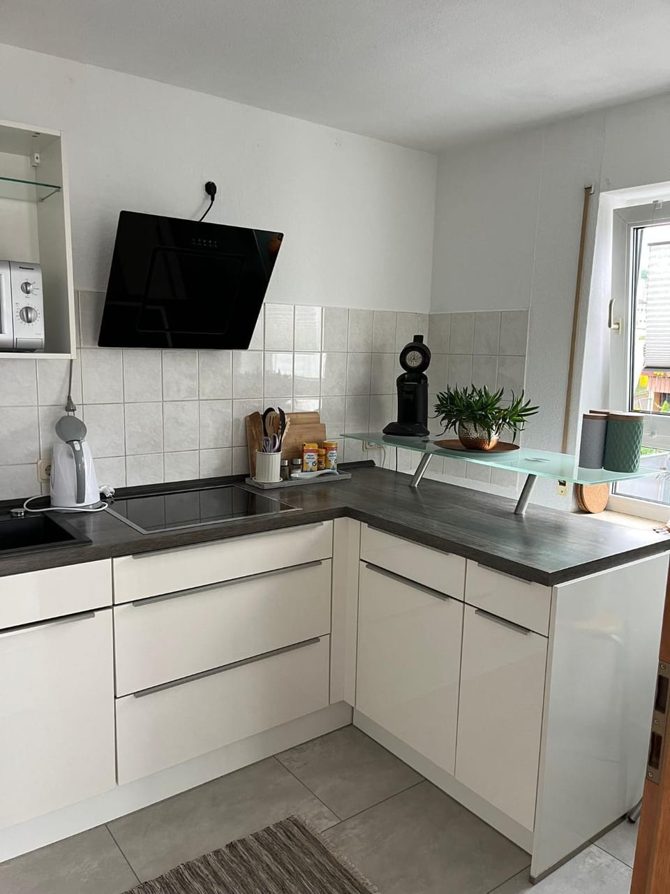 Coffee/tea facilities, Kitchen or kitchenette, minibar, pet friendly, stove