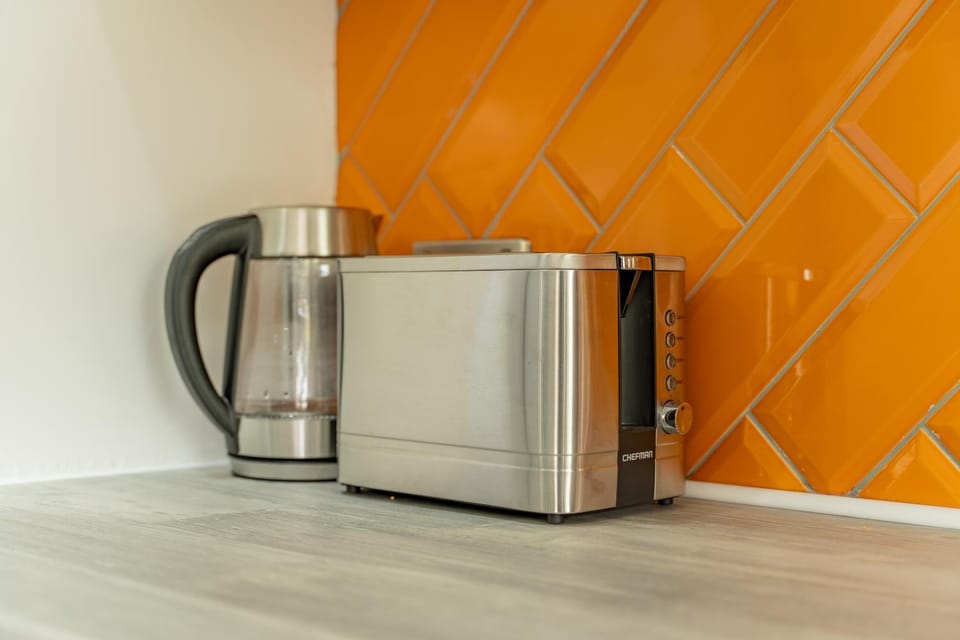 Coffee/tea facilities, Kitchen or kitchenette