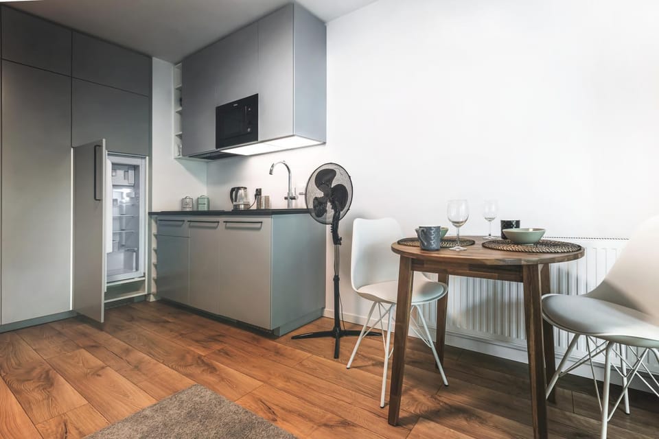 Komfort z balkonem i parkingiem w centrum Wrocławia Apartment in Wroclaw