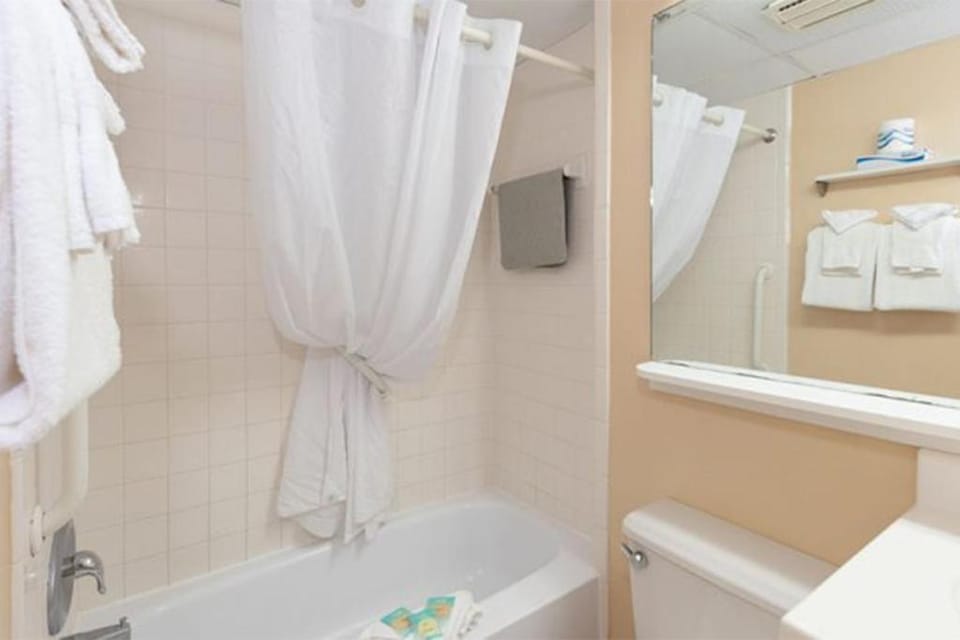 BO - Studio w Balcony and Ocean View - 203, 604 - Ocean City MD Apartment hotel in Ocean City