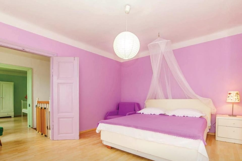 Schwarz pool house Villa in Crikvenica