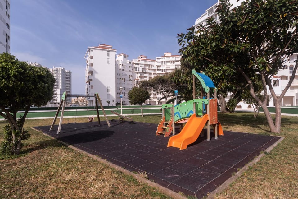 Amplio piso en primera línea de playa en Valdelagrana Apartment in El Puerto de Santa María