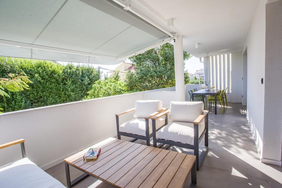 Balcony/Terrace, Seating area, Garden view