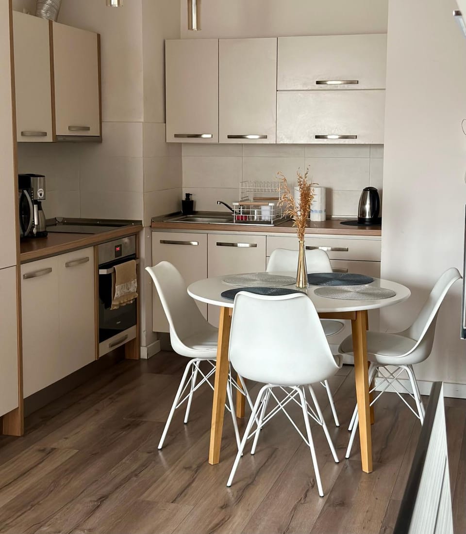 MoonLight Charming Shelter - spacious, 180º Balcony View Apartment in Hungary