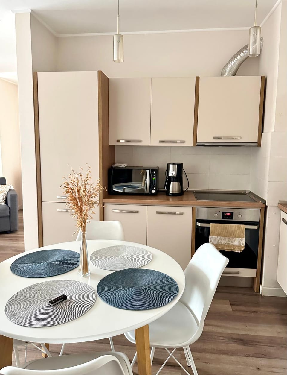 MoonLight Charming Shelter - spacious, 180º Balcony View Apartment in Hungary