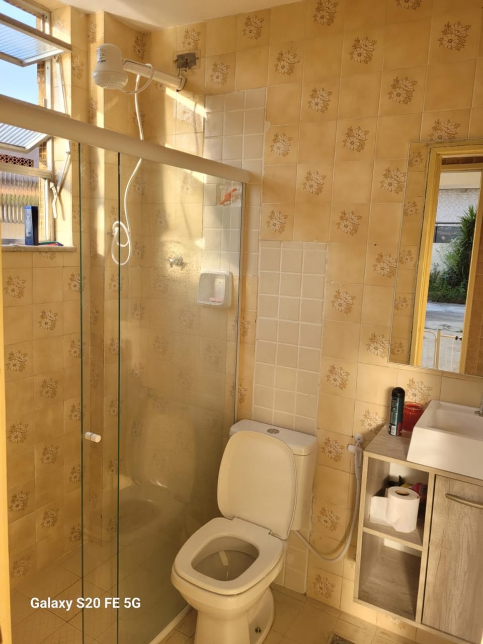 Bathroom, bidet