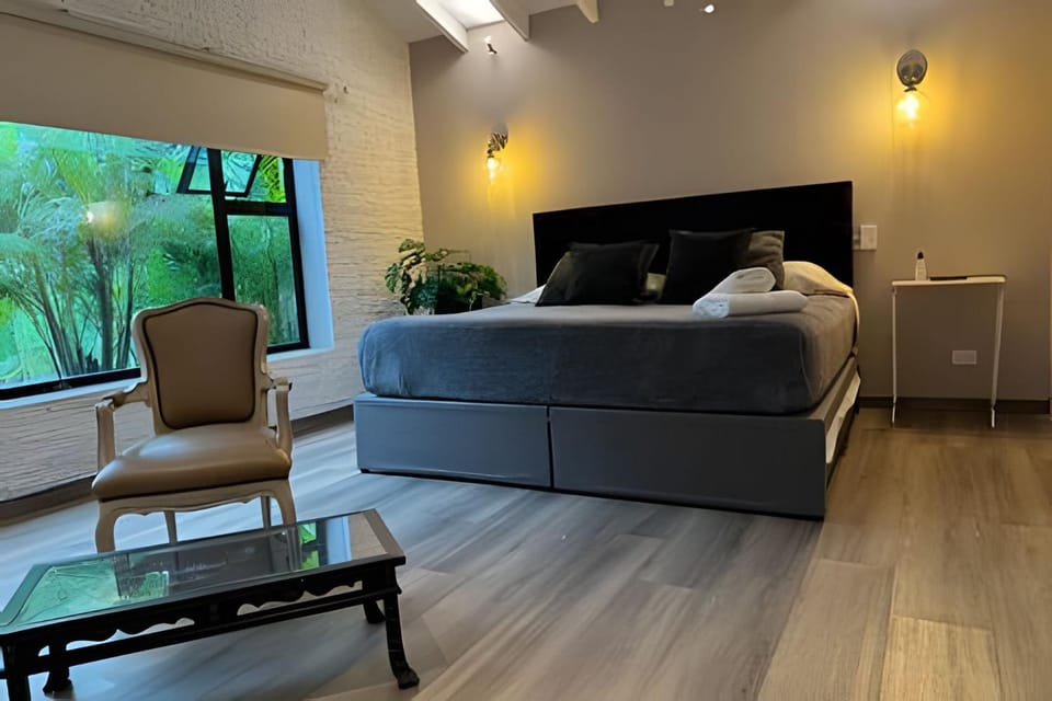 Spacious, comfy & prime location House in Medellin