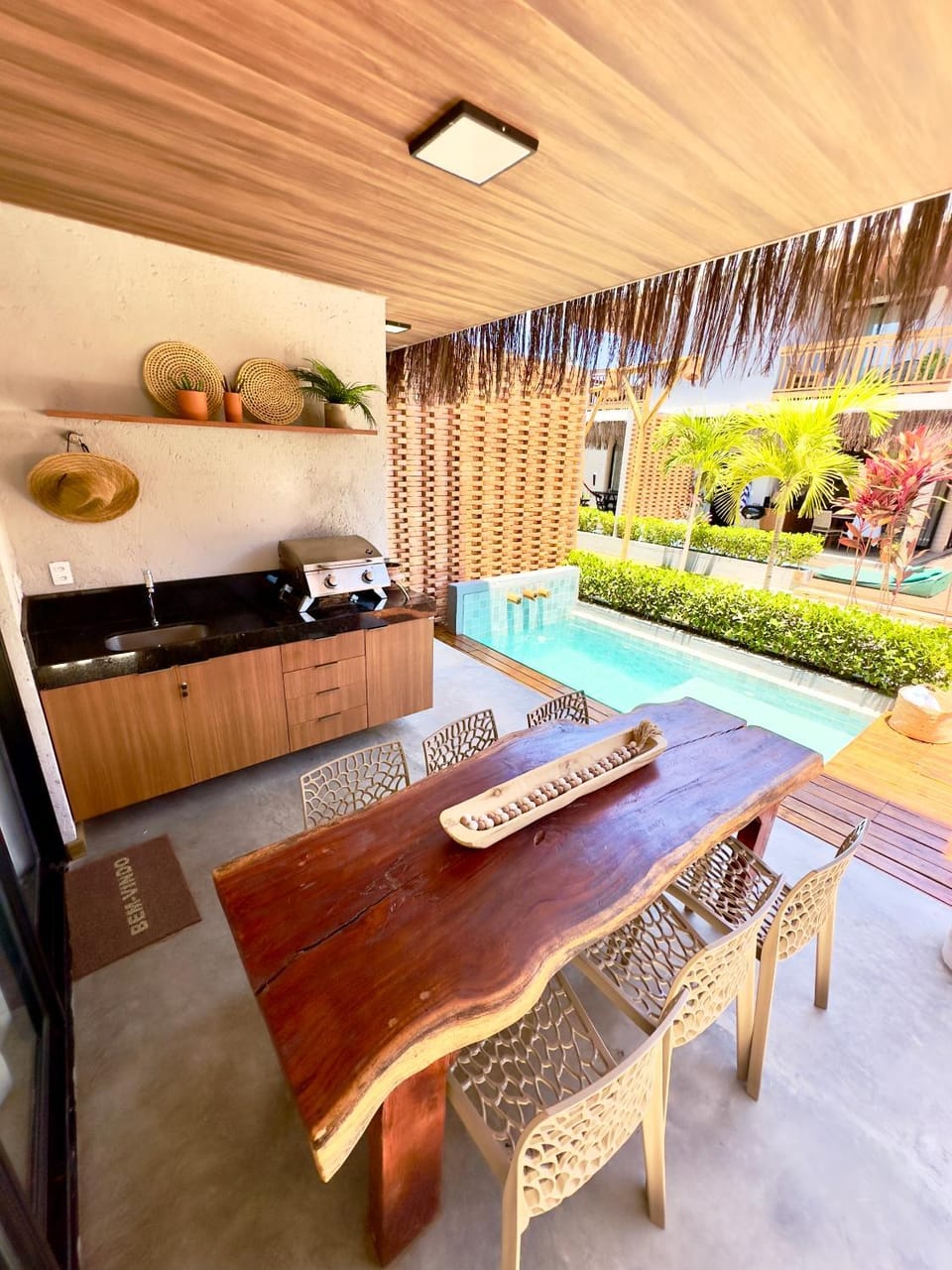 Patio, BBQ facilities, Dining area, Swimming pool