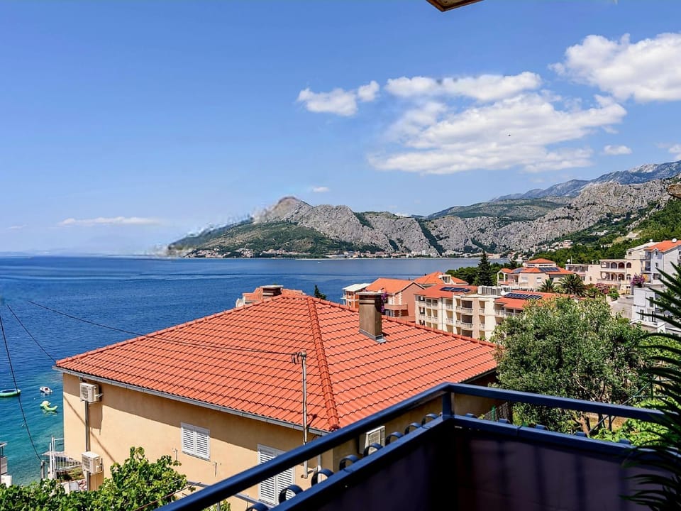 Nearby landmark, Natural landscape, Balcony/Terrace, Mountain view, Sea view