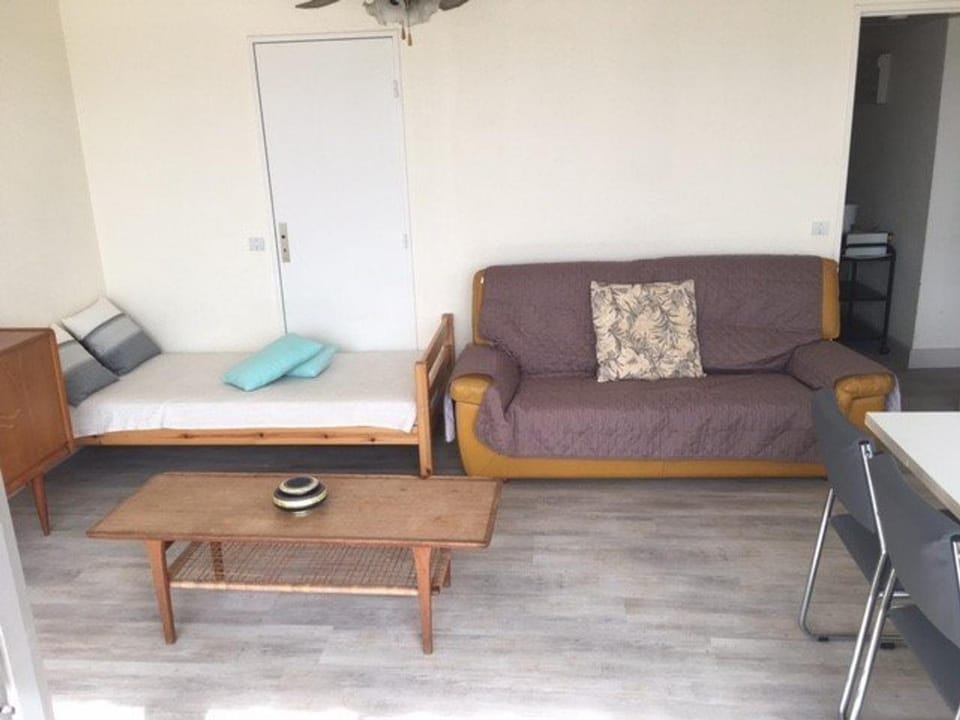 Appartement 2 pièces, 5 couchages avec piscine et parking à Port Camargue Apartment in Le Grau-du-Roi