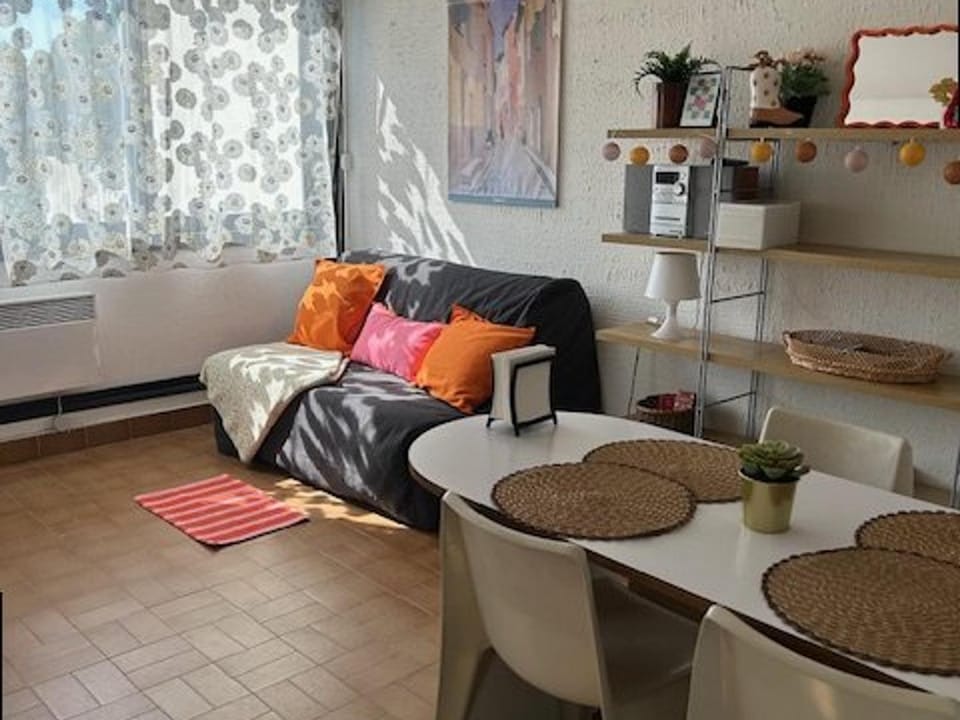Appartement cosy 2 pièces à 50m de la plage, 4 couchages, terrasse, proche commerces - Le Grau-du-Roi Apartment in Le Grau-du-Roi