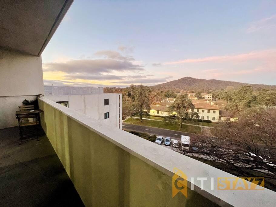 Braddon Bliss - Modern 1Bd 1Bth Haven Apartment in Canberra