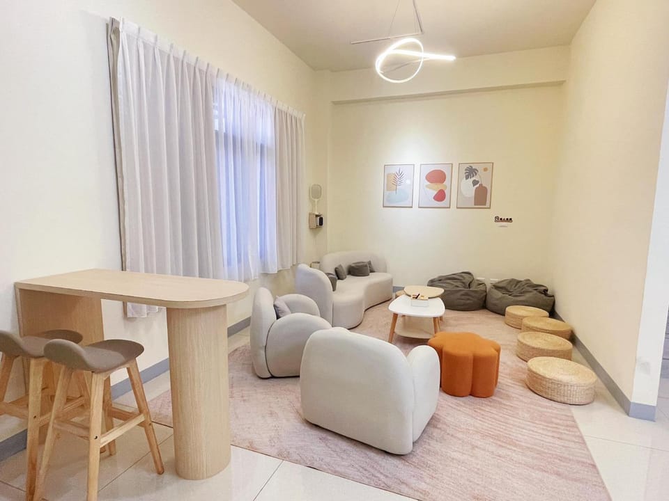 Communal lounge/ TV room, Living room