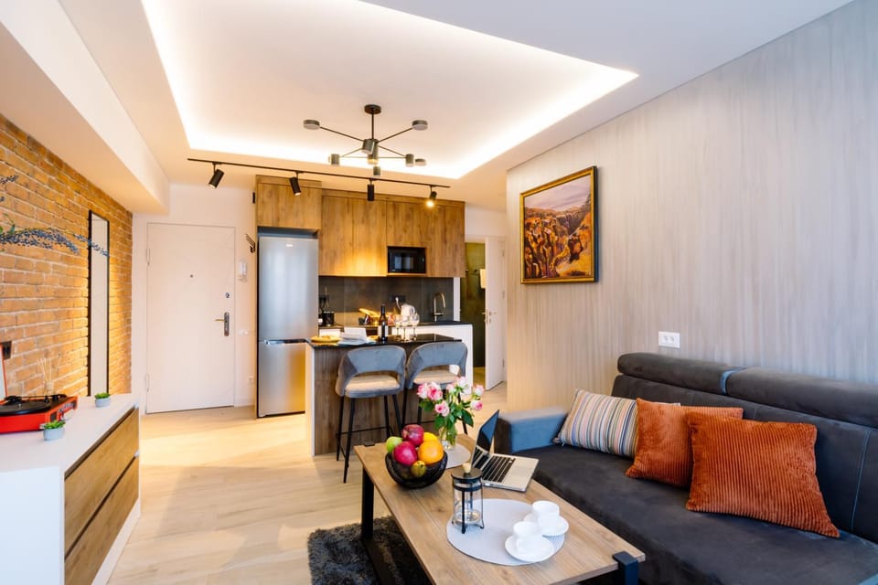 Kitchen or kitchenette, Living room
