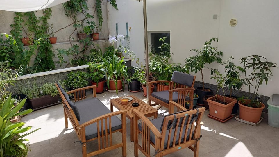 Patio, Seating area
