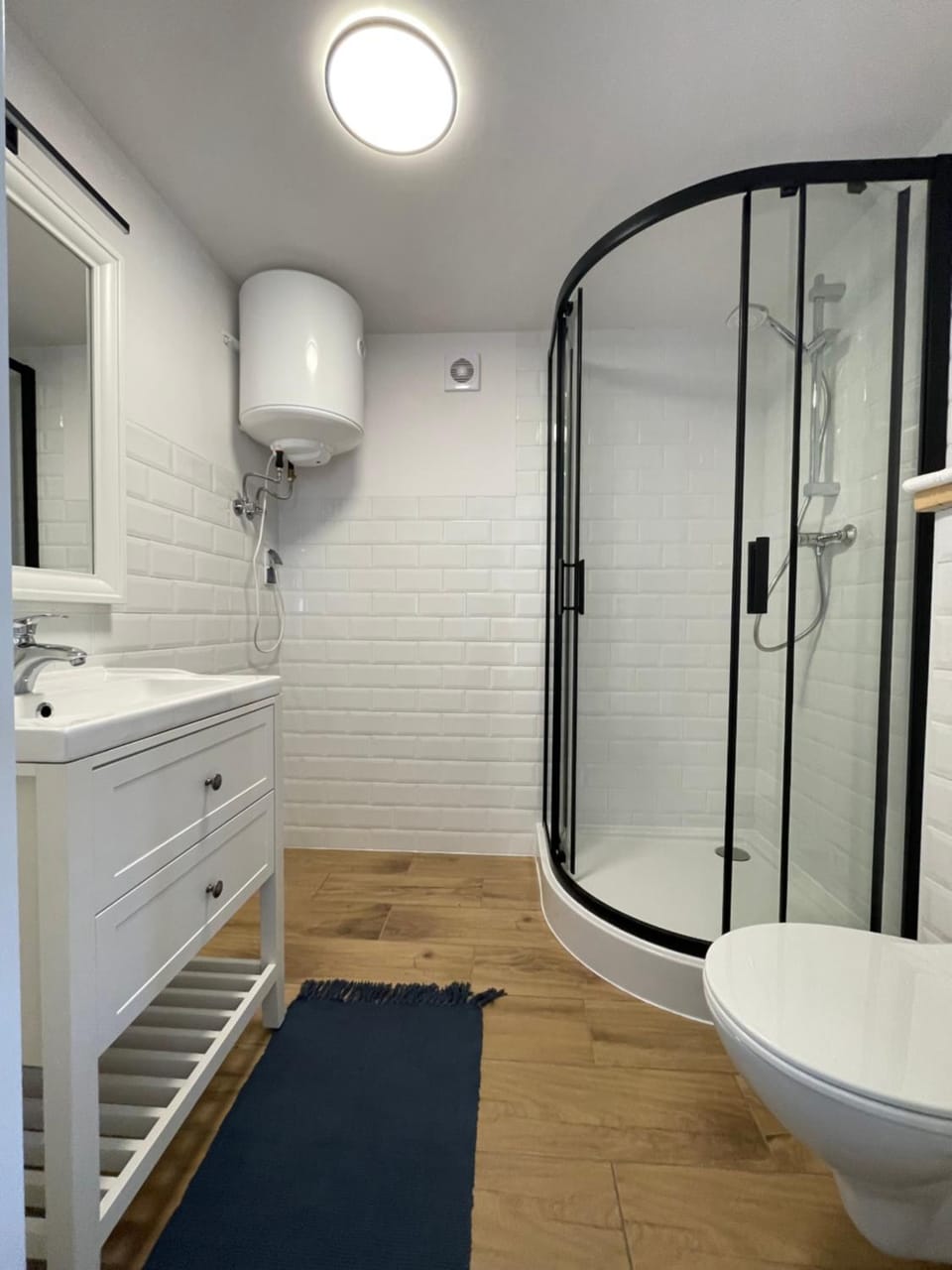 Shower, Bathroom, towels