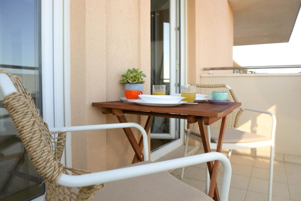 Balcony/Terrace, Dining area