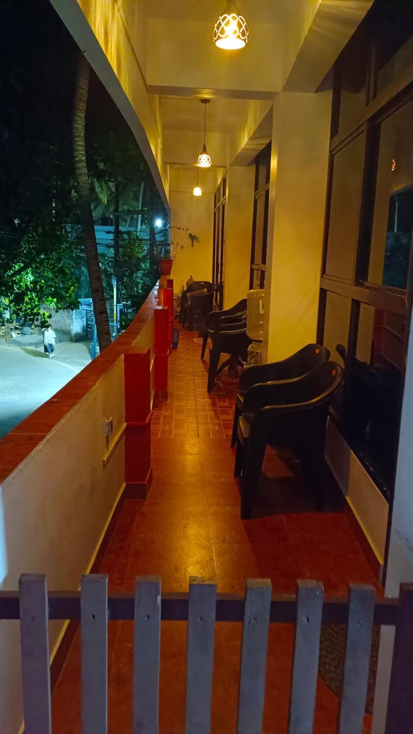 Abhi's cafe avaduthura kovalam Vacation rental in Thiruvananthapuram