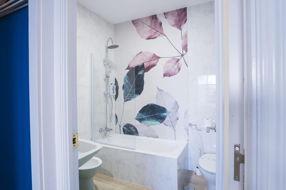 Toilet, Bathroom, Bath