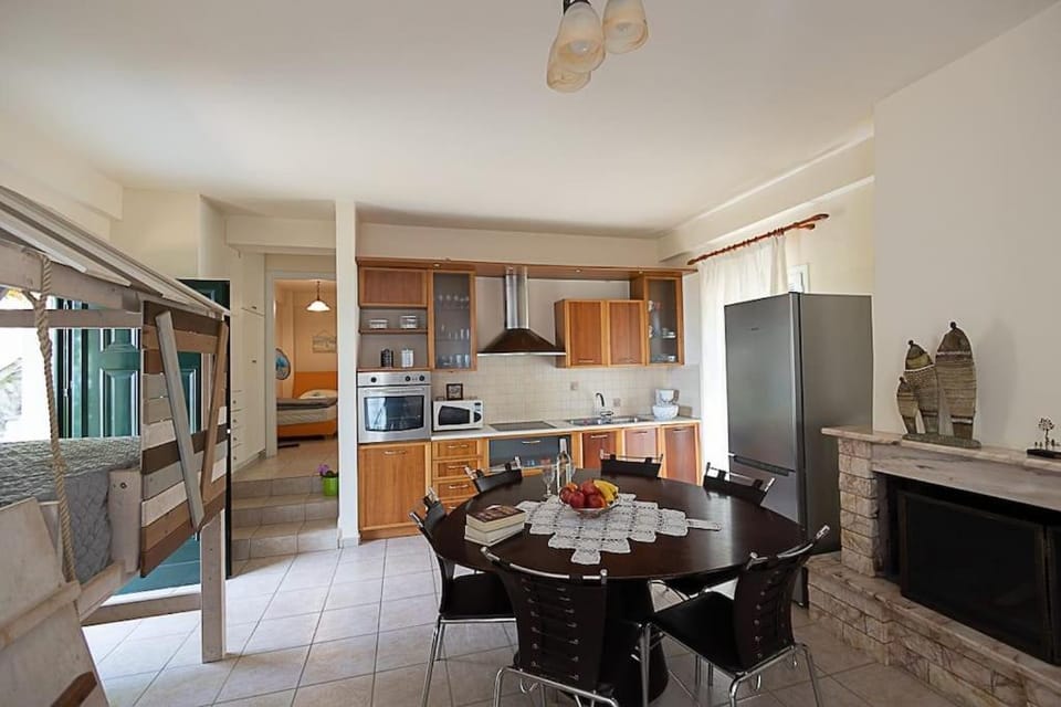 Blue-Green Apartment in Messenia