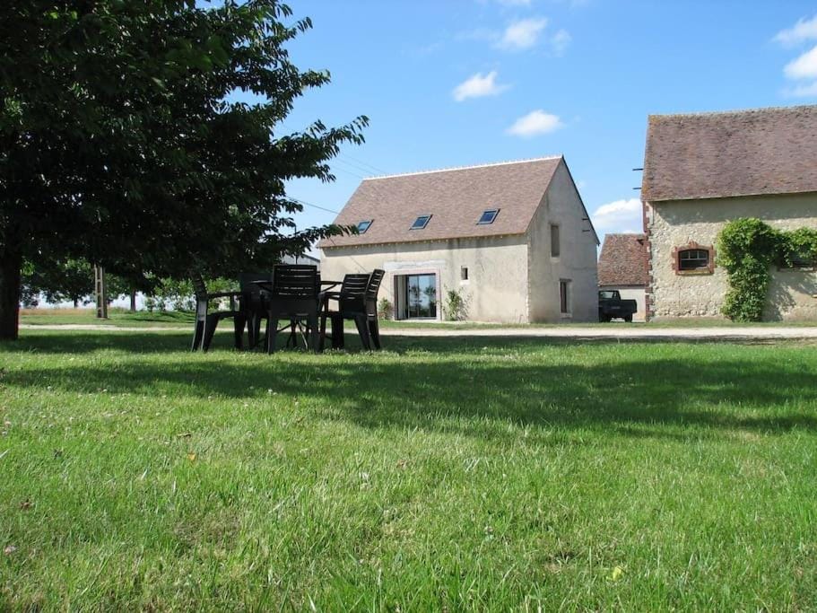 Le gîte du Quai aux Gîtes de Cormenin House in Centre-Val de Loire