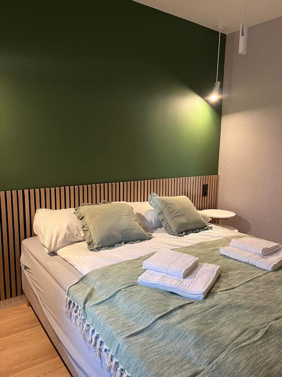 Bed, Photo of the whole room, Bedroom, towels, Internal: Not applicable to any particular room