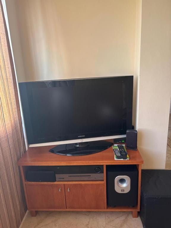 Communal lounge/ TV room, TV and multimedia