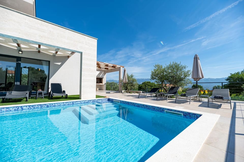 Patio, Day, Natural landscape, Pool view, Sea view, Swimming pool, sunbed