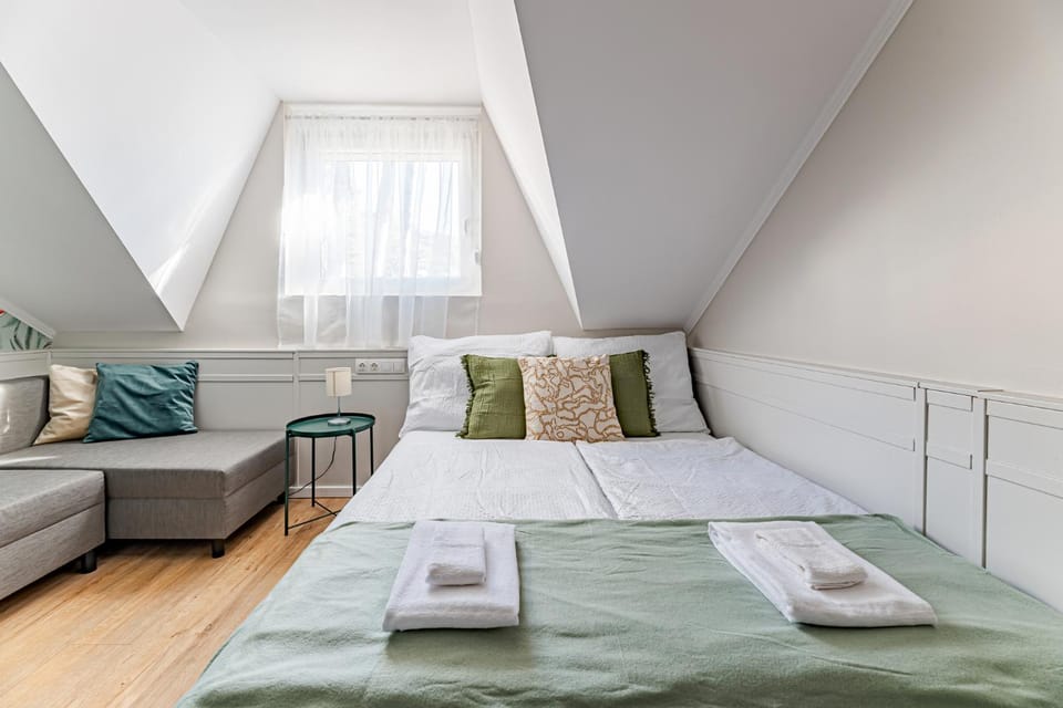 T7 Garden guest house Vacation rental in Siófok