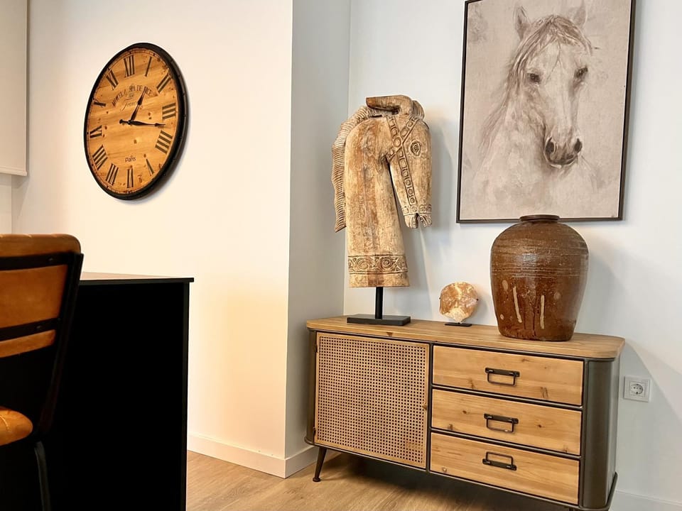 Premium Penthouse Seasonal Rental Apartment in Alicante