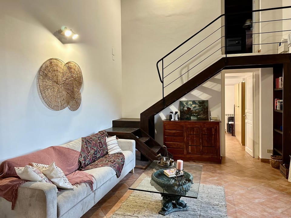 Villa Saline - Luxury Garden Mondello Apartment in Palermo