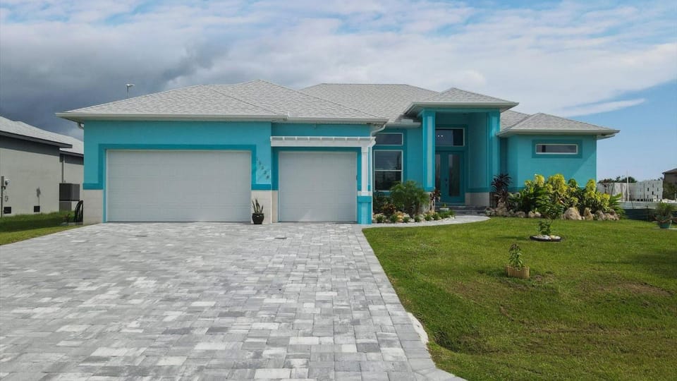15528 Melport House in South Gulf Cove