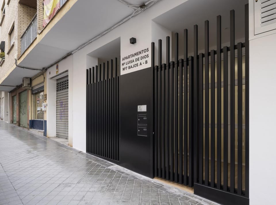 Apartamentos Mª Luisa de Dios, By DaiMar Apartment in Granada