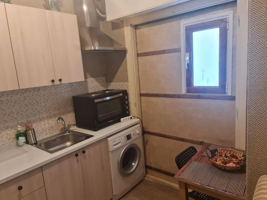6 ΚΑΛΙΝΟΒΟΥ CENTER OF ATHENS ΠΕΔΙΟΝ ΑΡΕΩΣ Apartment in Athens