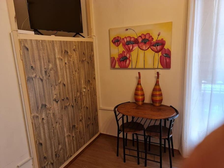 6 ΚΑΛΙΝΟΒΟΥ CENTER OF ATHENS ΠΕΔΙΟΝ ΑΡΕΩΣ Apartment in Athens