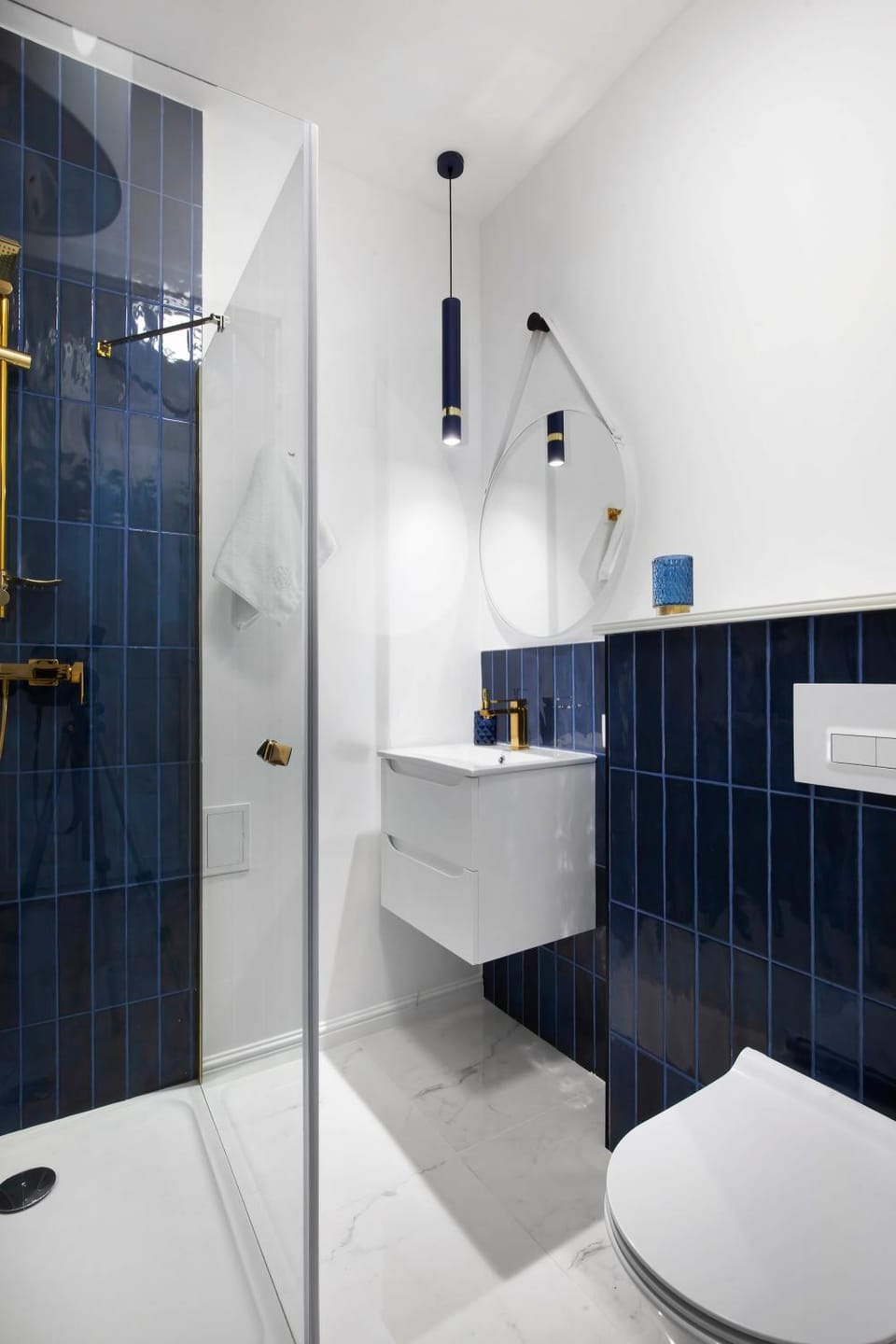 Shower, Bathroom, towels