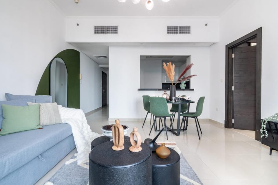 The Smart Concierge - Silverene Apartment in Dubai
