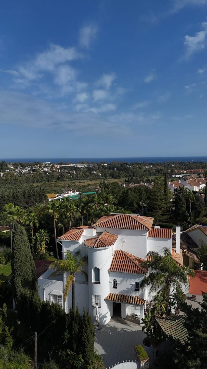 Property building, Natural landscape, Bird's eye view, Sea view