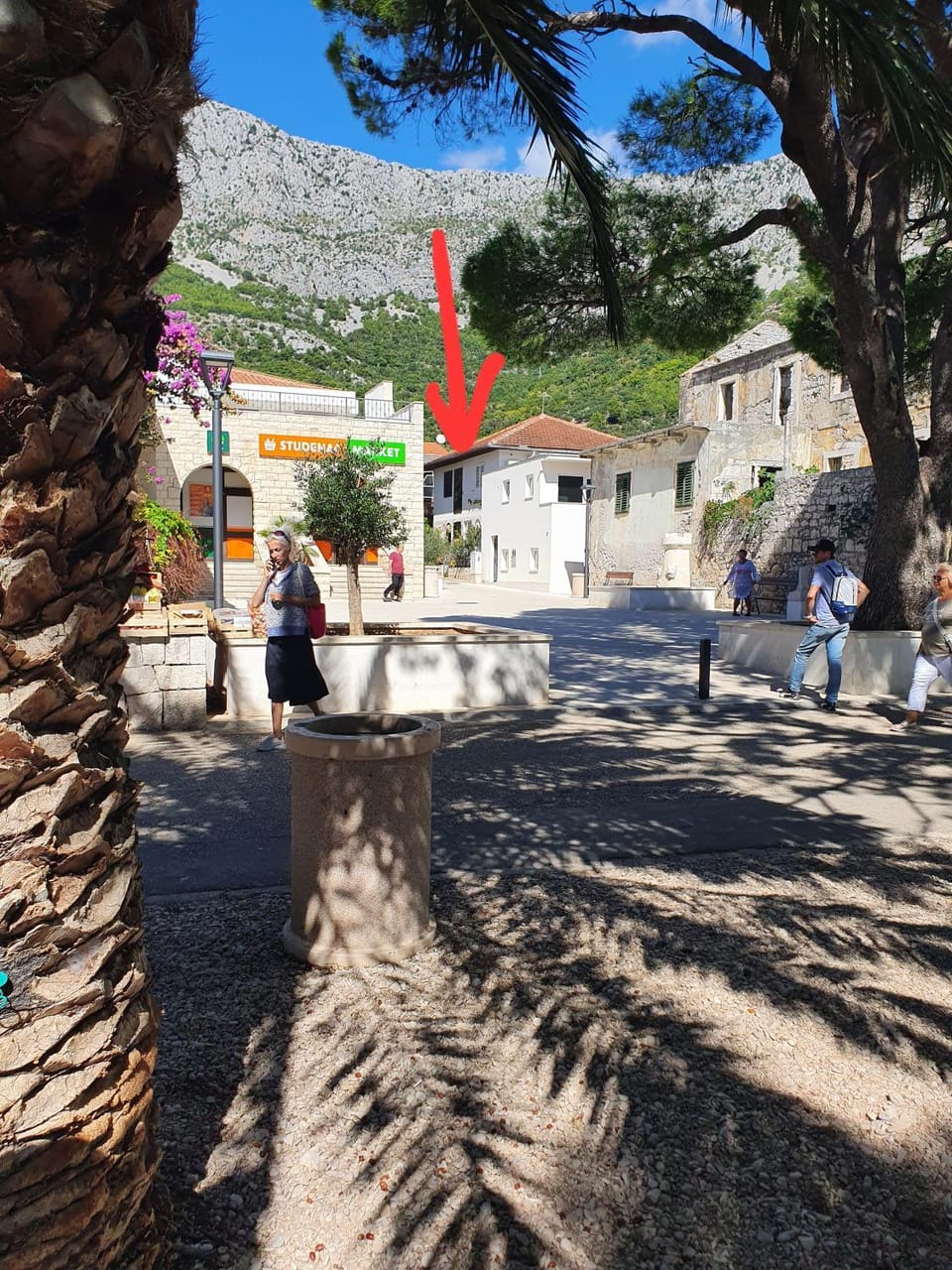 Property building, Nearby landmark, Day, People