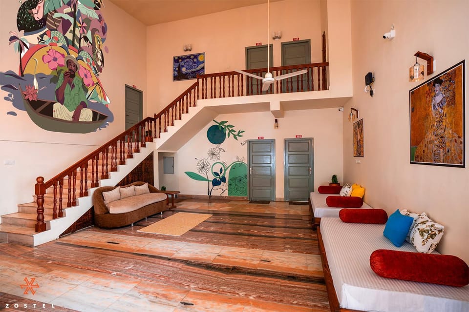 Communal lounge/ TV room