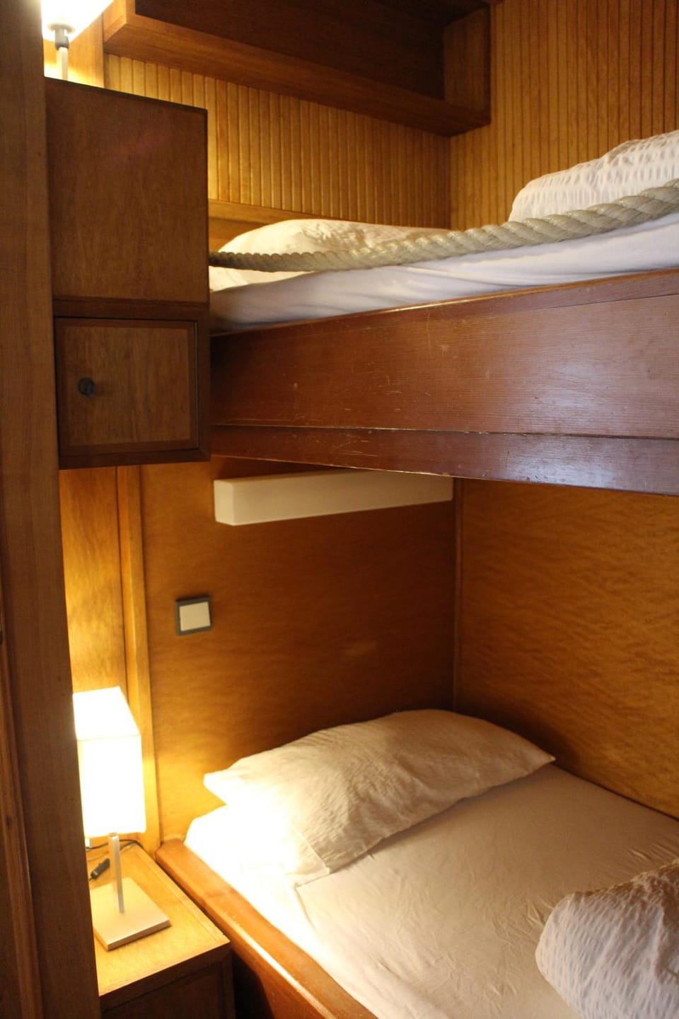 Bed, Bedroom, bunk bed