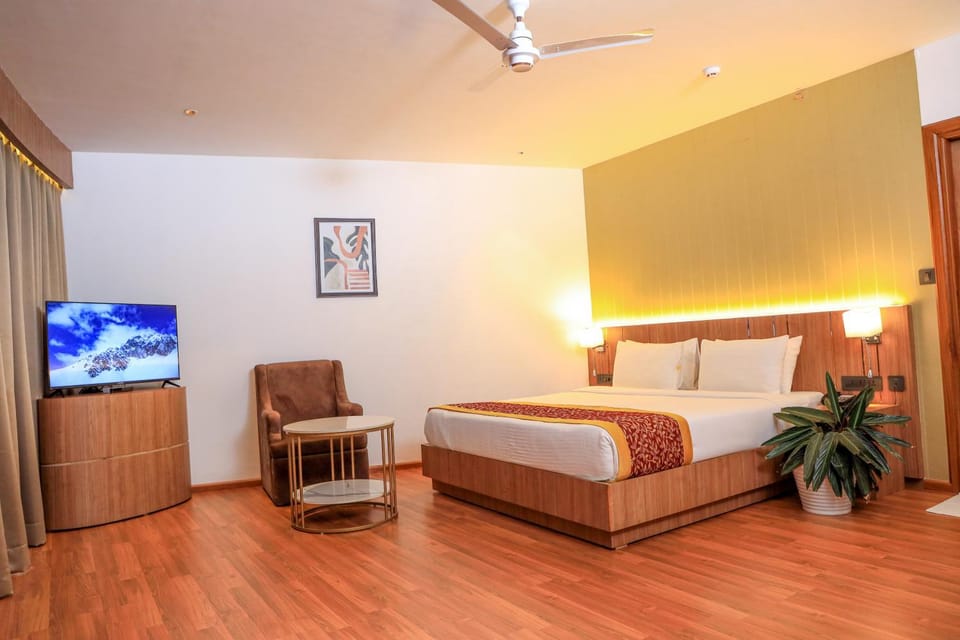 Communal lounge/ TV room, Bed, TV and multimedia, Photo of the whole room, Evening entertainment, Bedroom