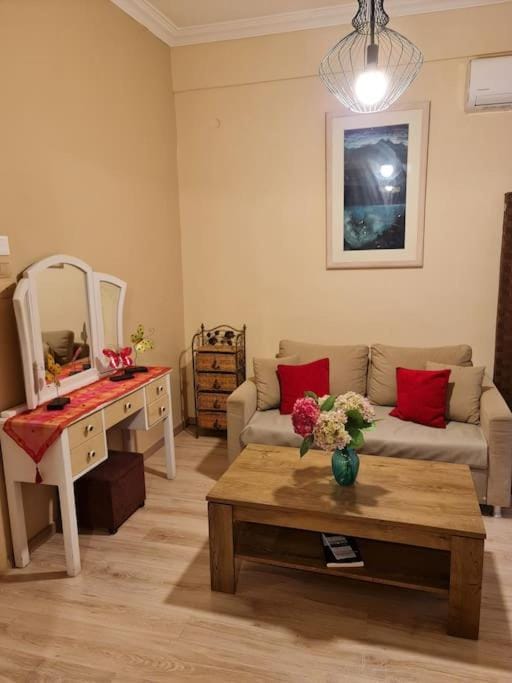 Ippokratous 106 CENTER OF ATHENS Apartment in Athens