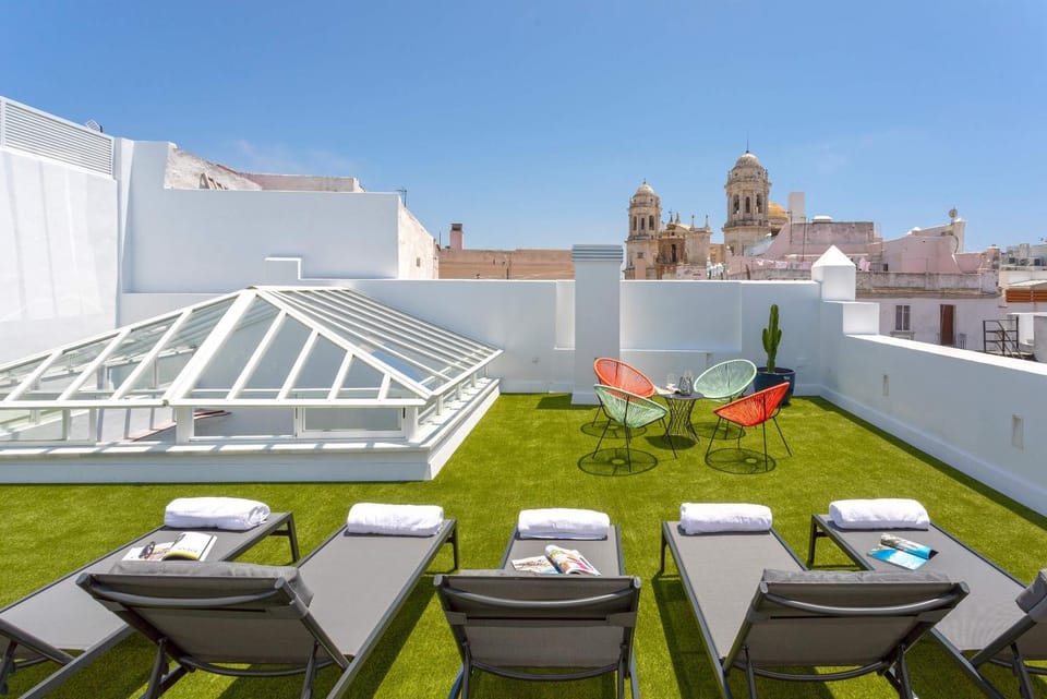 Spring, Day, Summer, View (from property/room), Balcony/Terrace, Living room, Seating area, sunbed