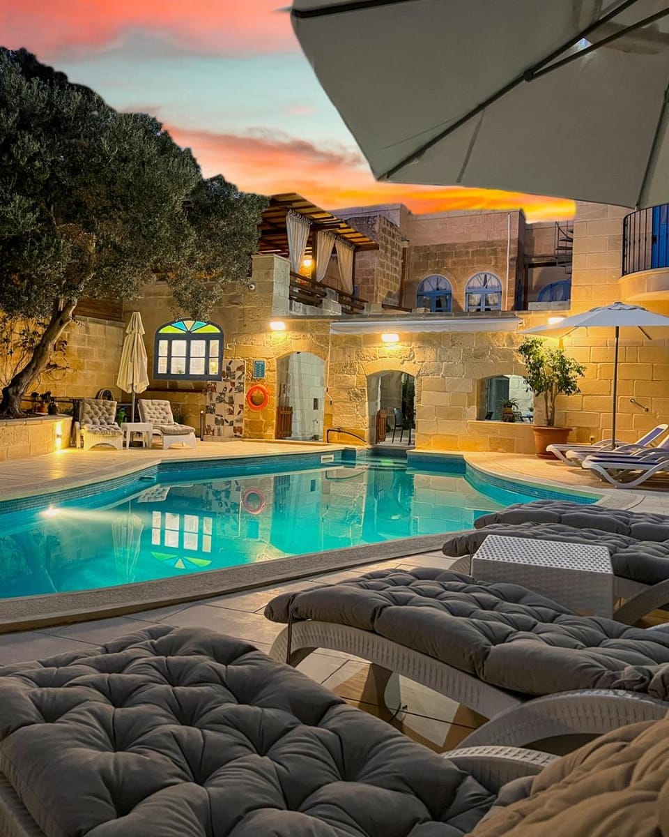 Pool view, Swimming pool