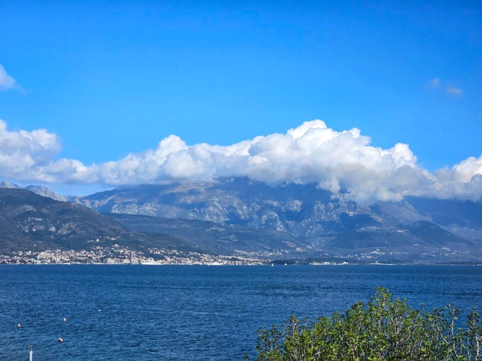 Day, Natural landscape, Mountain view, Sea view
