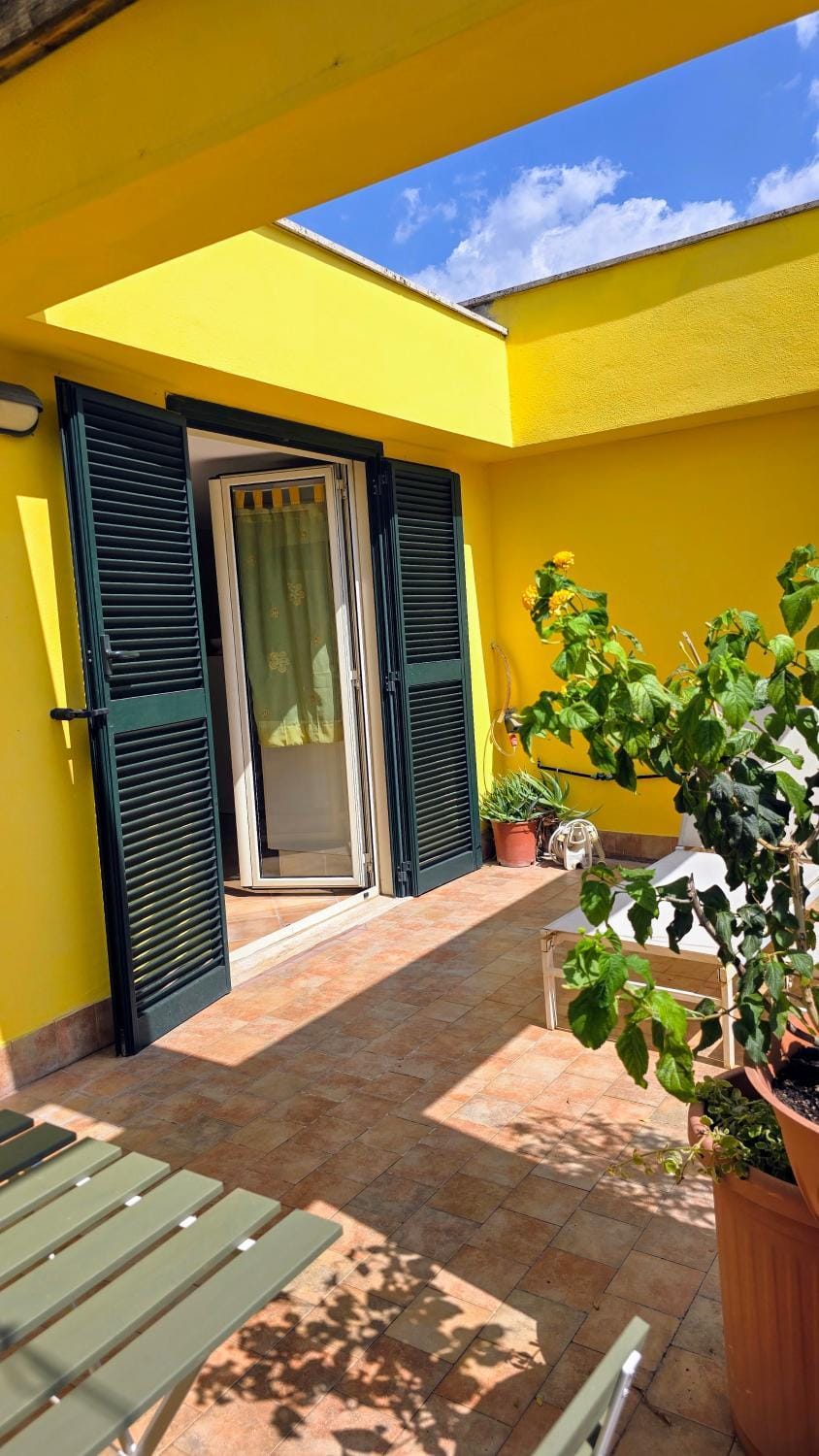 Patio, Spring, Balcony/Terrace