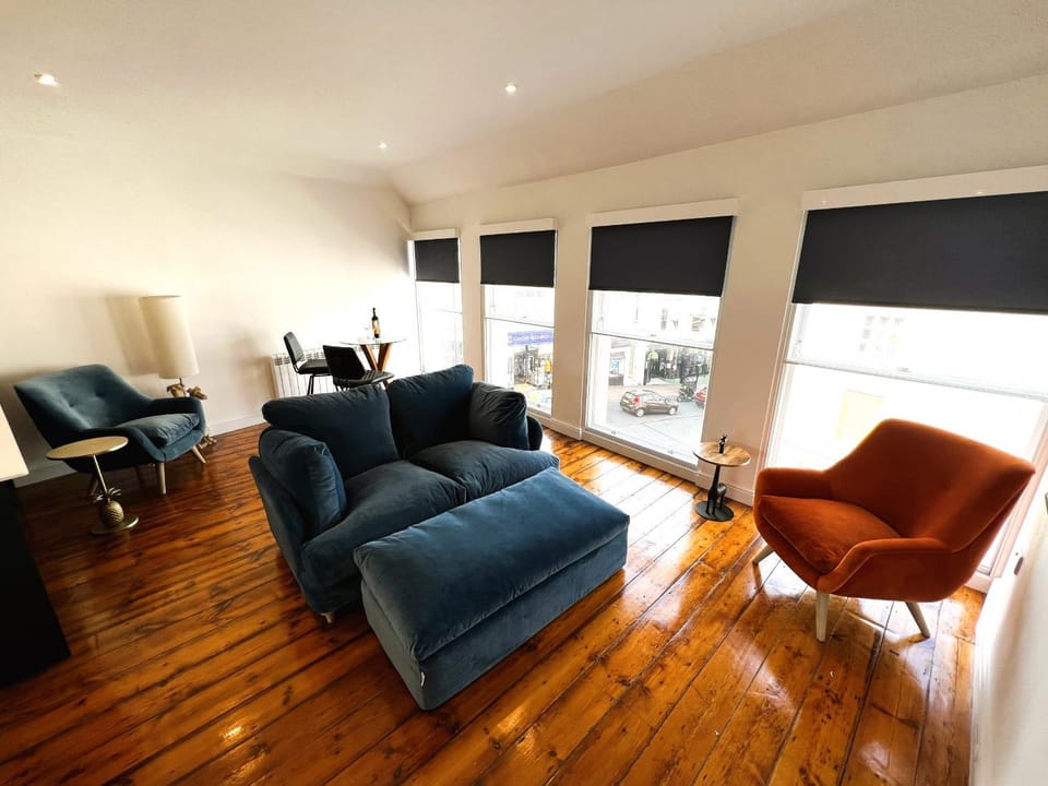 Communal lounge/ TV room, Living room