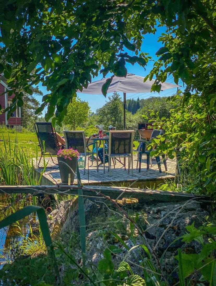 Koselig hytte langs elven Country House in Viken, Norway